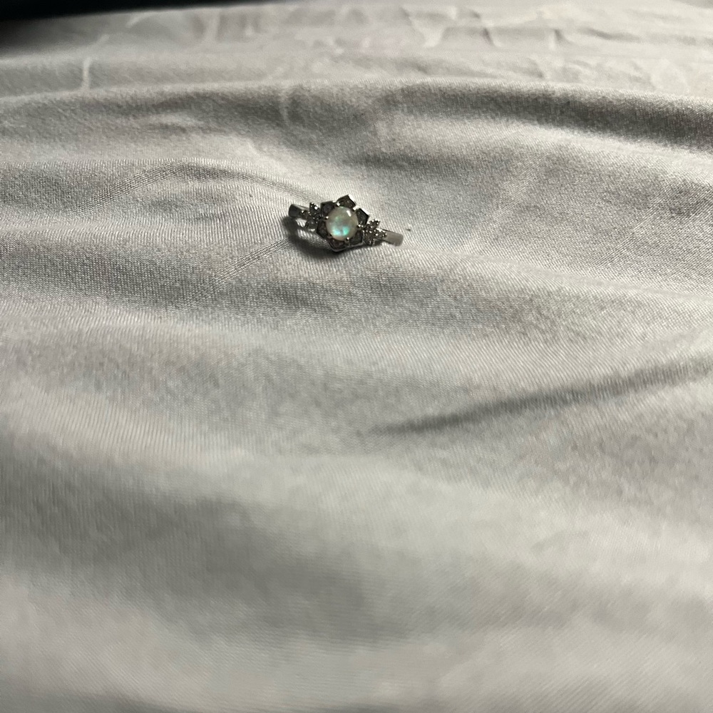 Vintage silver opal ring